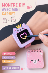 Montre artisanale DIY avec un mini carnet intégré sur une table en bois.
