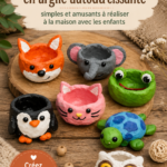 Pots colorés en pâte autodurcissante réalisés par des enfants