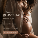 Séance grossesse boudoir à Aix-en-Provence, mettant en valeur la beauté féminine.