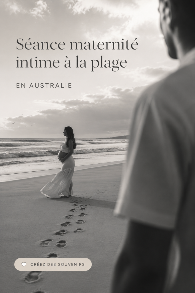 Séance photo intime de maternité sur la plage au coucher de soleil en Australie