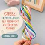 Des enfants jouant avec des petits jouets modulables