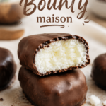 Bounty maison prêts à être dégustés sur une assiette