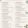 Checklist pour organiser une baby shower réussie avec des éléments décoratifs colorés.